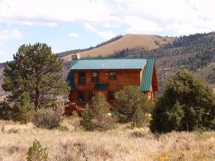 Vacation rental for 5 people, with yard in Colorado