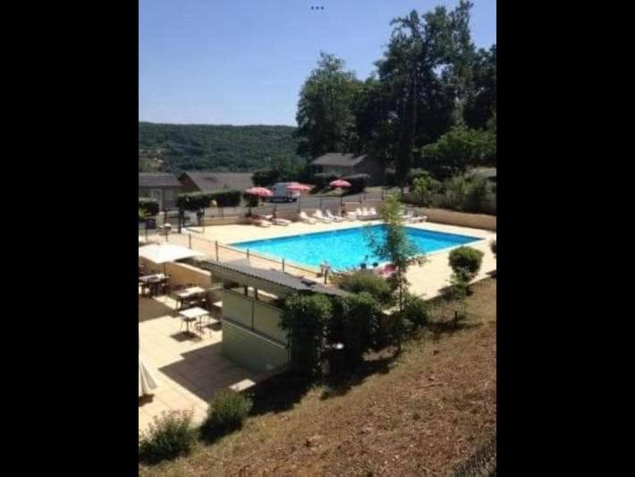 Gîte pour 5 personnes, avec jardin ainsi que piscine et terrasse, animaux acceptés dans Lac du Causse - 4
