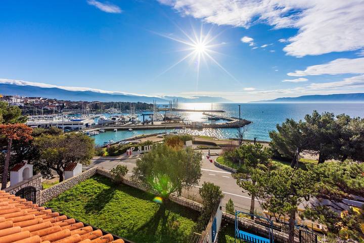 Ferienwohnung für 3 Personen, mit Terrasse und Garten in Novi Vinodolski - 4