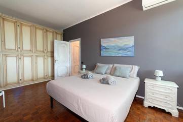 Ferienwohnung für 4 Personen, mit Ausblick und Garten, mit Haustier in Savona