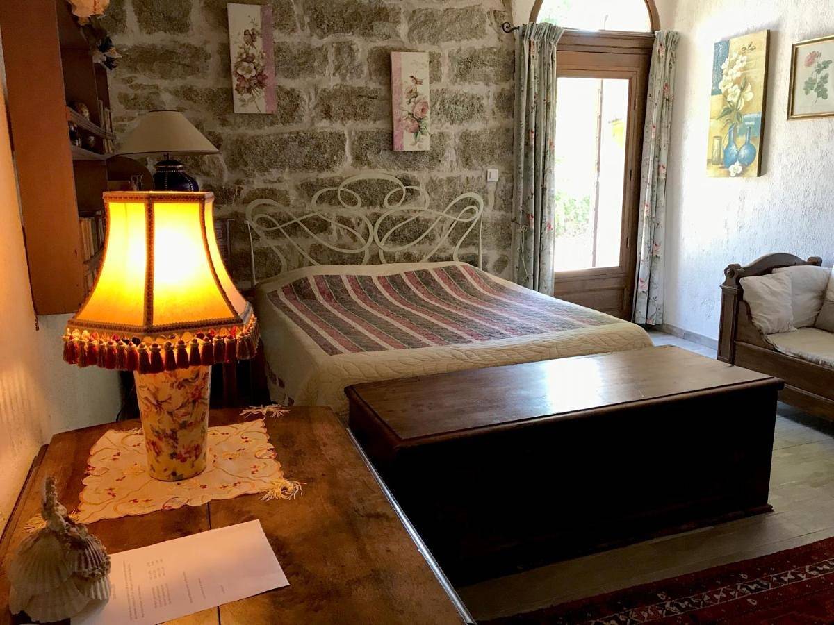 Double Room with Private Bathroom in Levie, Parc naturel régional de Corse