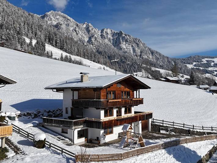 Chalet für 16 Personen, mit Balkon und Sauna in Alpbach
