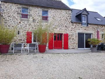 Gîte pour 12 personnes, avec jardin, adapté aux familles à Plorec-sur-Arguenon