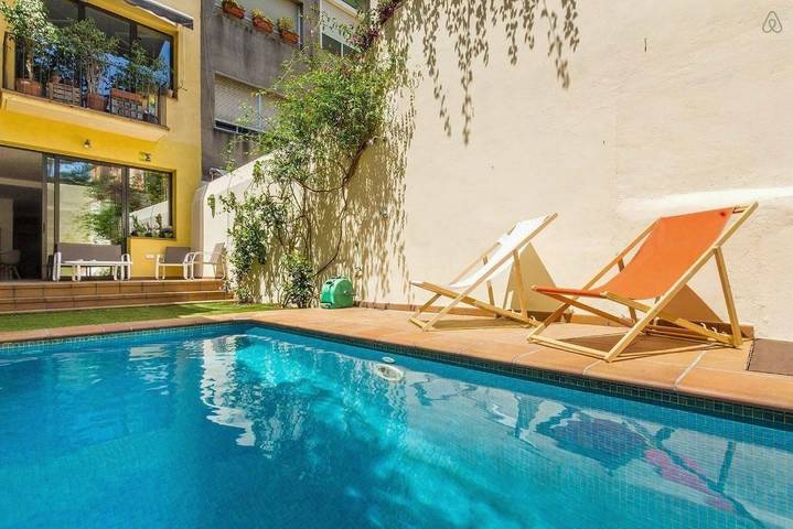 Apartamento para 4 personas, con terraza y jardín en Gracia