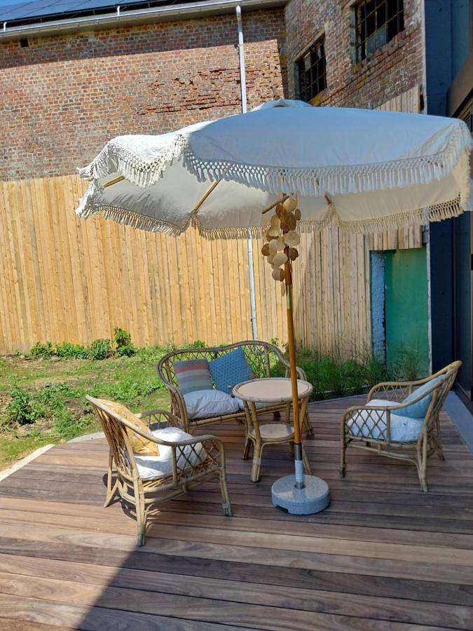 Location de vacances pour 2 personnes, avec jardin ainsi que jacuzzi et sauna à Philippeville - 3