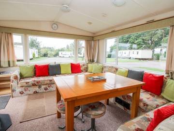 Caravan for 8 People in Shropshire, West Midlands, Photo 3