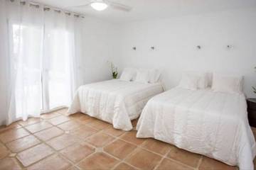 Villa for 12 People in Nueva Andalucía, Marbella, Photo 2