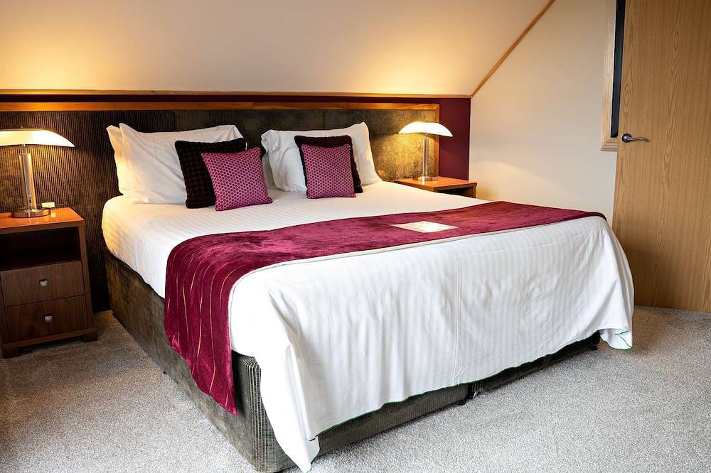 Drumlanrig Lodge with hot tub and views of Loch Lomond in Loch Lomond, Stirling und Umgebung