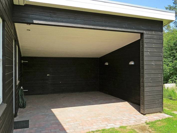 Feriehus for 8 personer, med Badebasseng i Hals