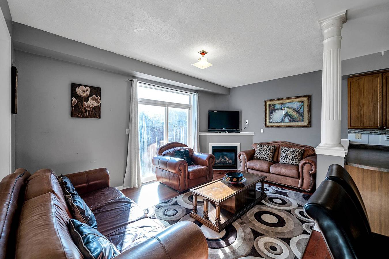 Thrilling Homey Escape In Toronto Area in Ajax, Lake Ontario (Canada)