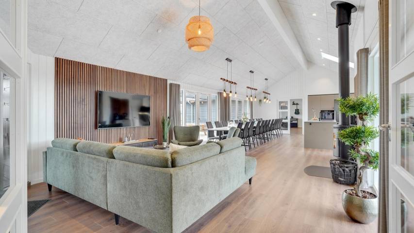 Ferienhaus für 30 Personen, mit Terrasse und Garten sowie Sauna in Hostrup Strand - 4