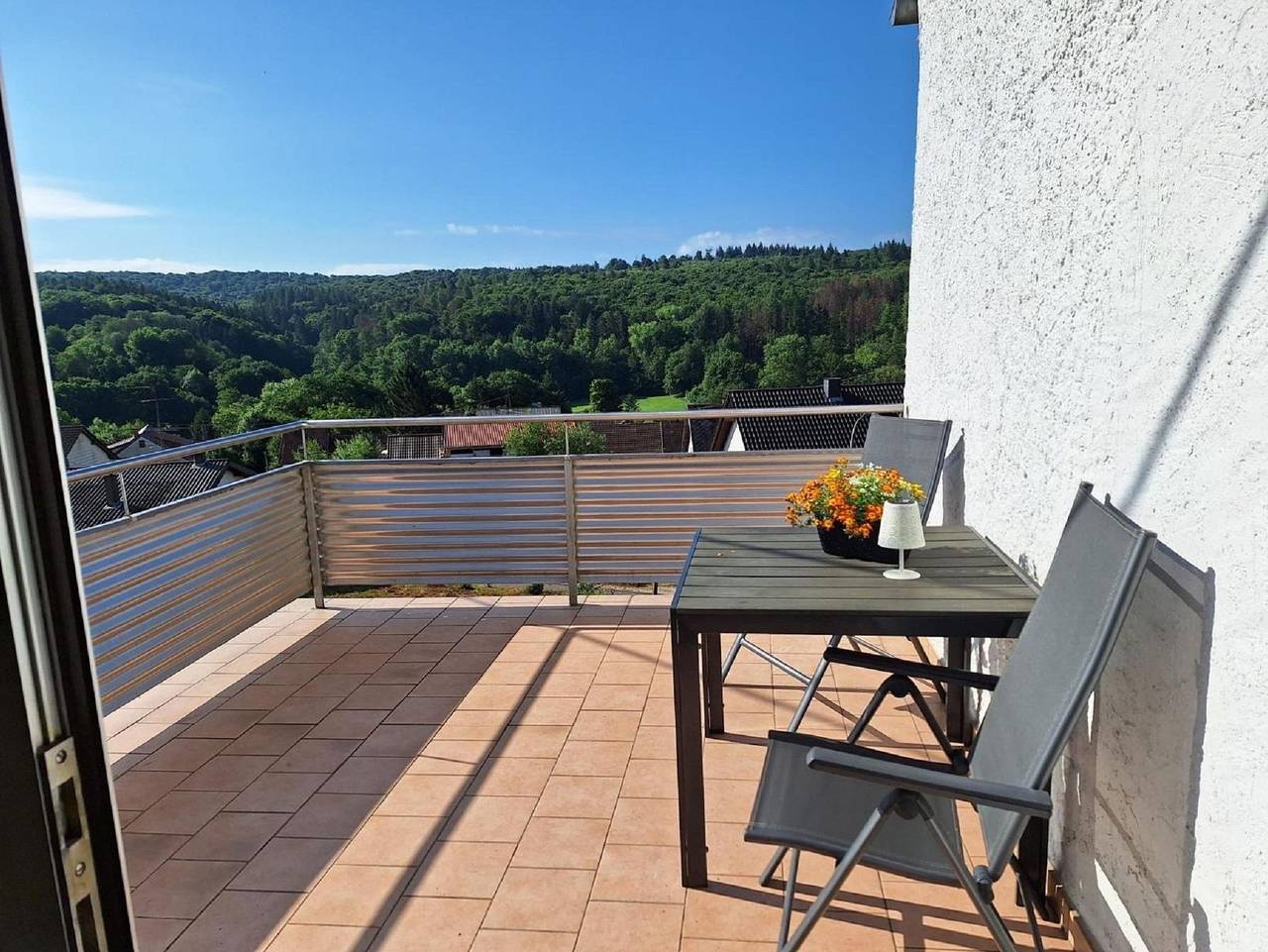 Ganze Ferienwohnung, Haus Weiherfeld - Ferienwohnung mit 2 Schlafzimmern in Tholey, Saar-Nahe-Bergland