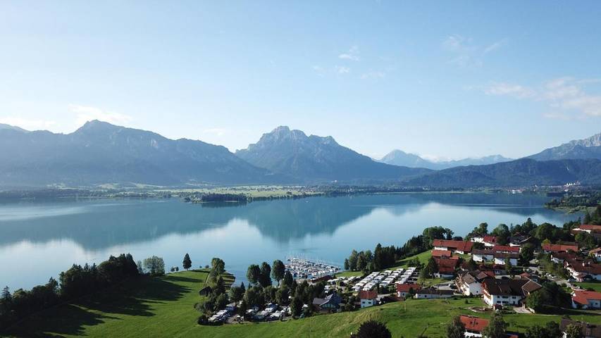 Ferienwohnung für 4 Personen, mit Ausblick und Balkon sowie Seeblick in Rieden - 3