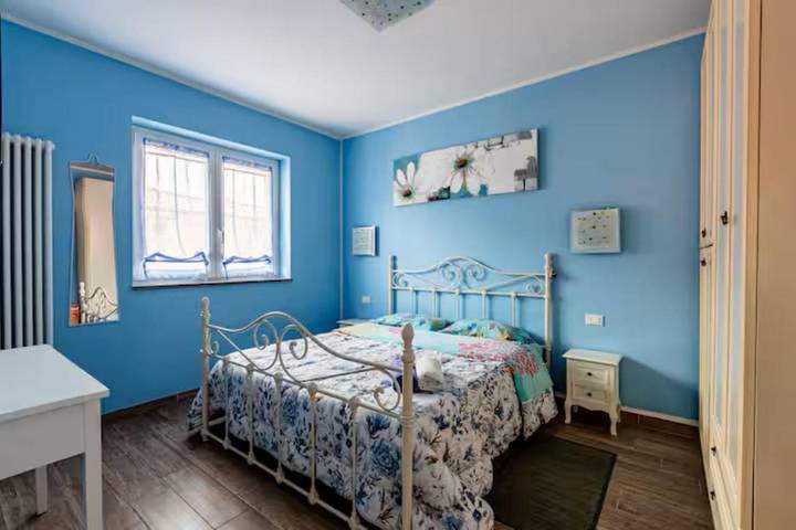 Vakantiehuis voor 5 personen, with Balkon and Terras as well as Tuin and Uitzicht op het meer aan het Meer van Bolsena