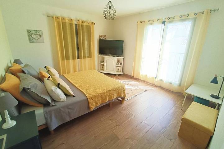 Location de vacances pour 10 personnes, avec jacuzzi et jardin à La Roquette-sur-Siagne - 2