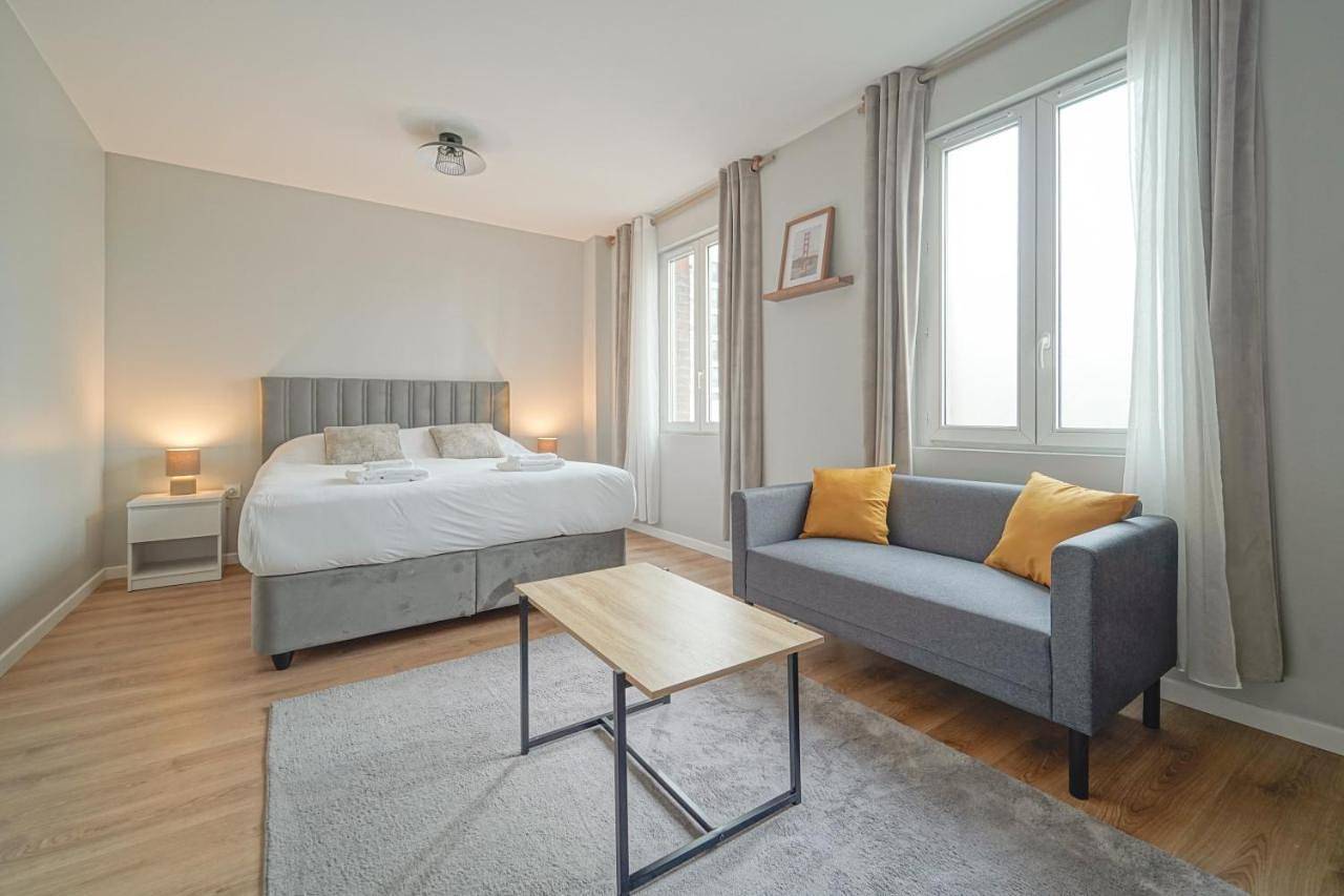 Hotel Trianon Saint Ouen in Saint-Ouen, Seine-Saint-Denis