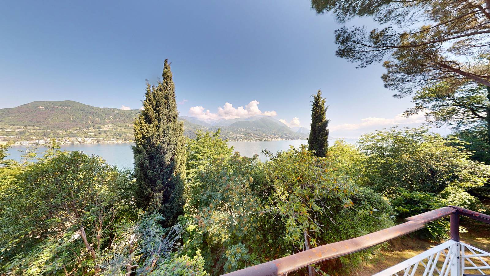 Villa Elvira a San Felice By Bookinggardalake in San Felice del Benaco, Gardasee-Berge