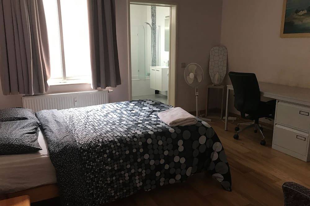 Geheel appartement, Zaventem Brussels Airport Appartment-4 (10 minuten lopen naar het vliegveld: Citybus<br> in Zaventem, Vlaams-Brabant