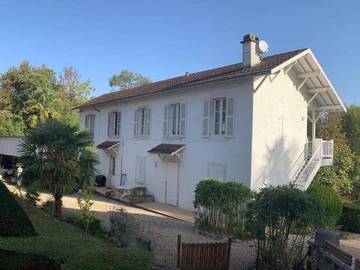 Gîte pour 4 personnes, avec jardin à Jurançon