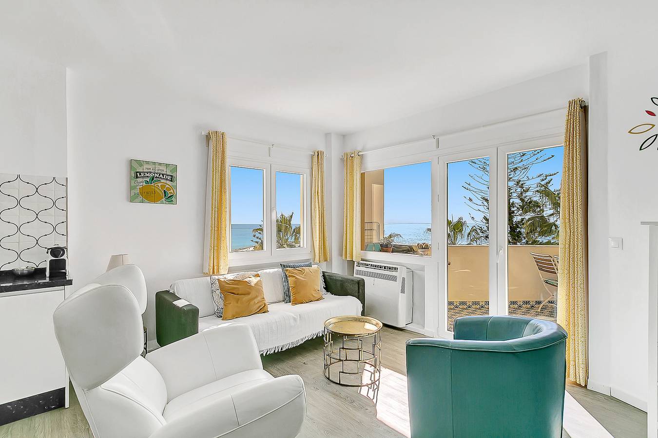 Geheel appartement, J95 Cabopino in Playa Cabopino, Marbella