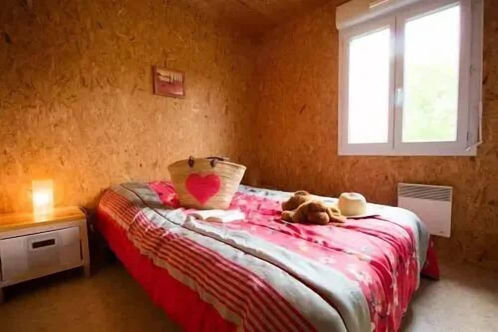 Chalet Standard 3 Pièces 4/6 Personnes in Longeau-Percey, Haute-Marne