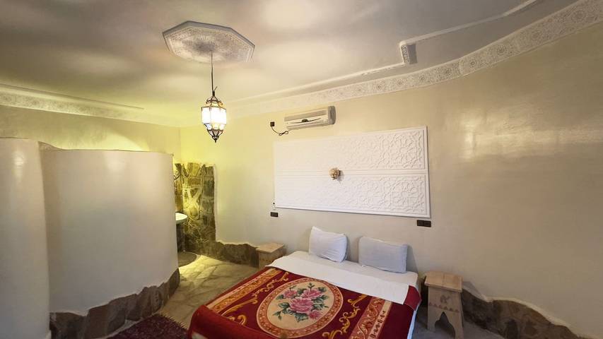Chambre d’hôte pour 3 personnes, avec jardin et balcon ainsi que jacuzzi et piscine au Maroc - 4