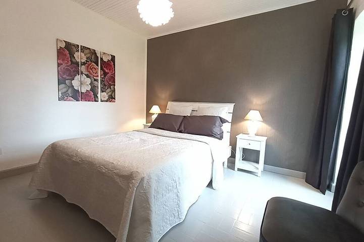 Chambre d’hôte pour 2 personnes, avec Jacuzzi et Jardin