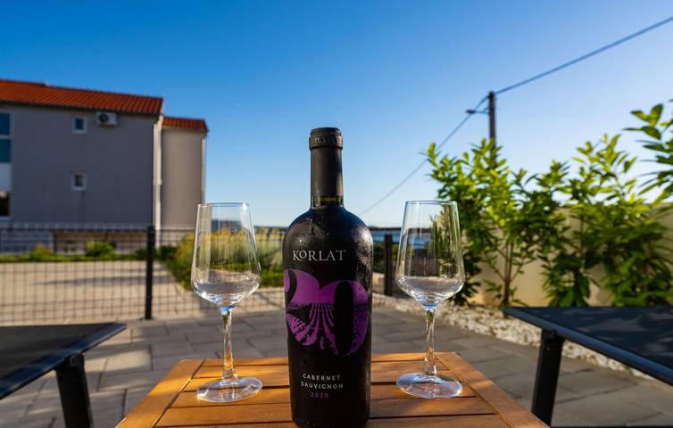 Ferienhaus für 6 Personen, mit Garten und Terrasse in Maslenica - 2