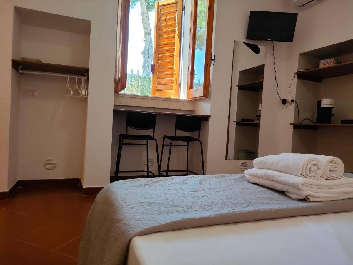 Double Room with Private Bathroom in Cozze, Mola di Bari