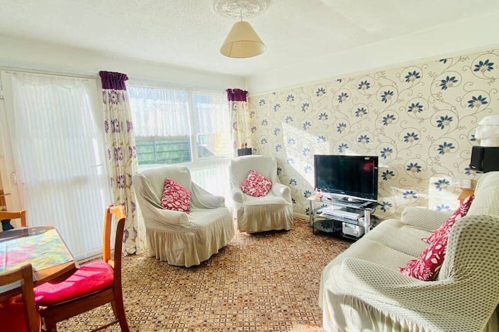Chalet for 4 People in Hemsby, Newport (Norfolk)