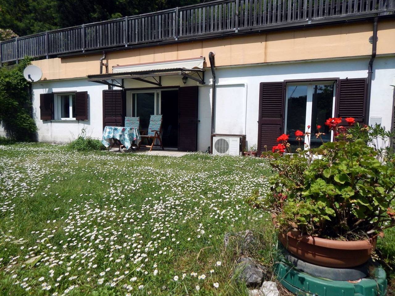 In mediterraner Kulisse in Vicchieda, Follo