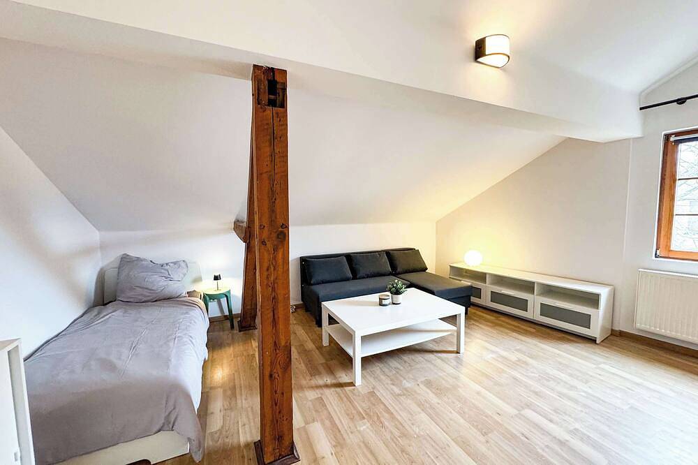 Ganze Wohnung, Helle und geräumige Wohnung in Süd-Berlin mit Parkplatz in Großbeeren, Teltow-Fläming