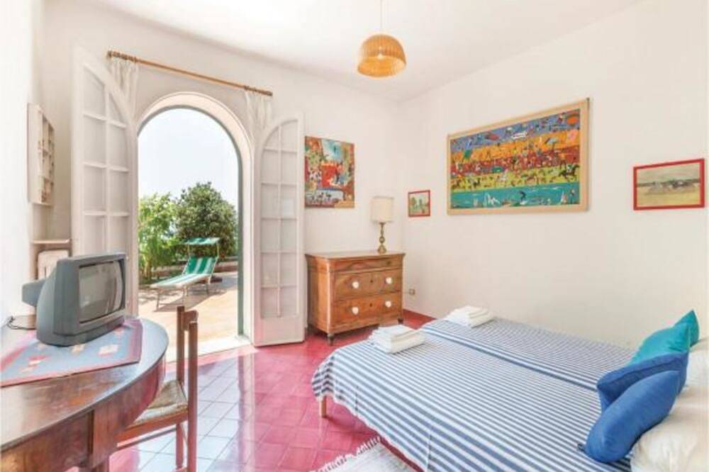 Casa Vacanze a Vietri Sul Mare con 2 camere da letto e 6 posti letto in Vietri sul Mare, Costiera amalfitana