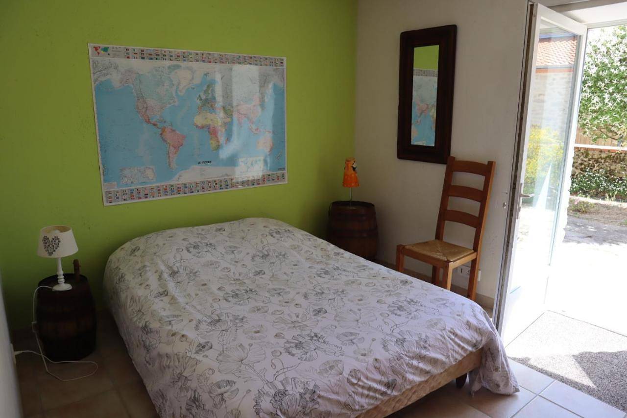 Appartement de vacances entier, Chambre, entrée indépendante, Sdb privée in Cugand, Vallée de la Loire