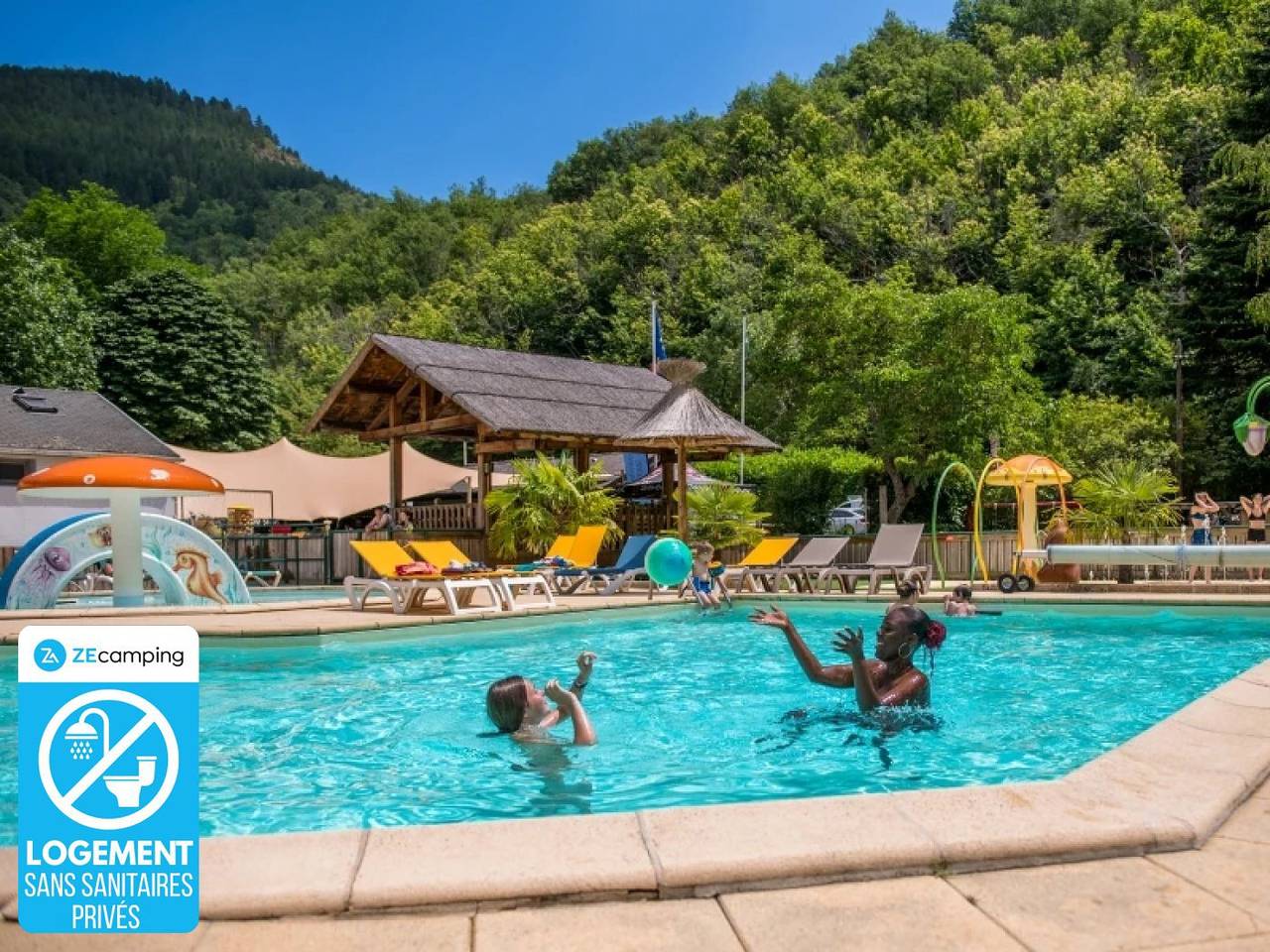 Zecamping 3 étoiles familial piscine chauffée mobil-home 16m2 in Florac-Trois-Rivières, Cevenas