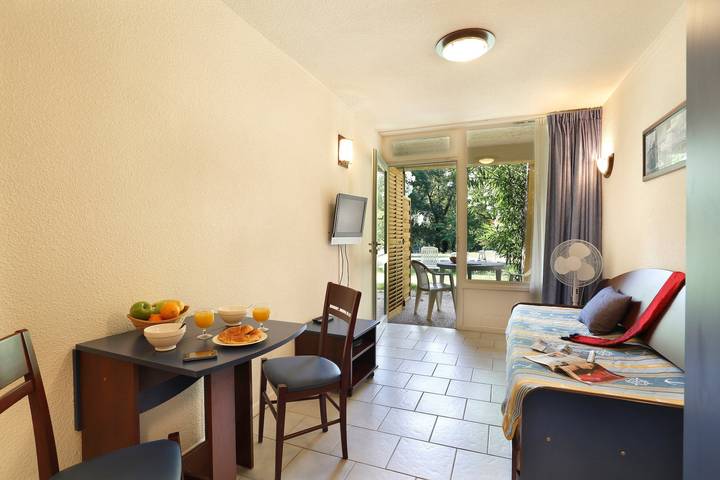 Studio entier, Studio pour 2 personnes in Vallon-Pont-d'Arc, Gorges de l’Ardèche