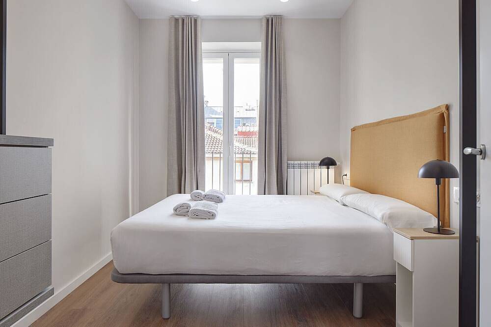 Entire apartment, Garibai - The Rentals Collection in Playa de la Concha, San Sebastian