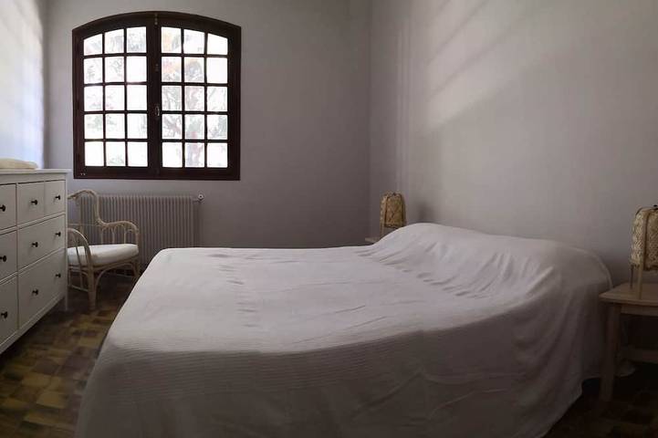 Villa pour 9 personnes, avec balcon ainsi que piscine et jardin à Saint-Cyr-sur-Mer - 3