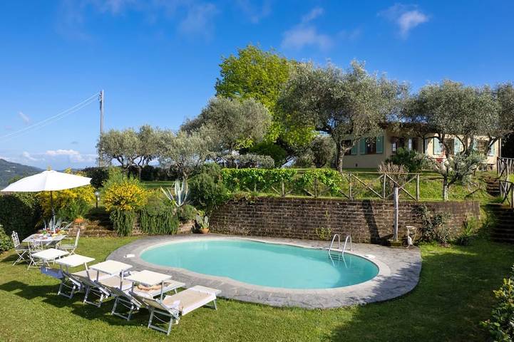 Ferienhaus für 4 Personen, mit Garten und Pool, mit Haustier