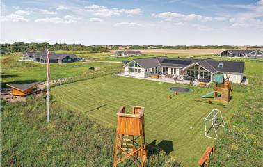 Ferienhaus für 22 Personen, mit Whirlpool und Garten sowie Pool und Sauna, mit Haustier in Hostrup Strand