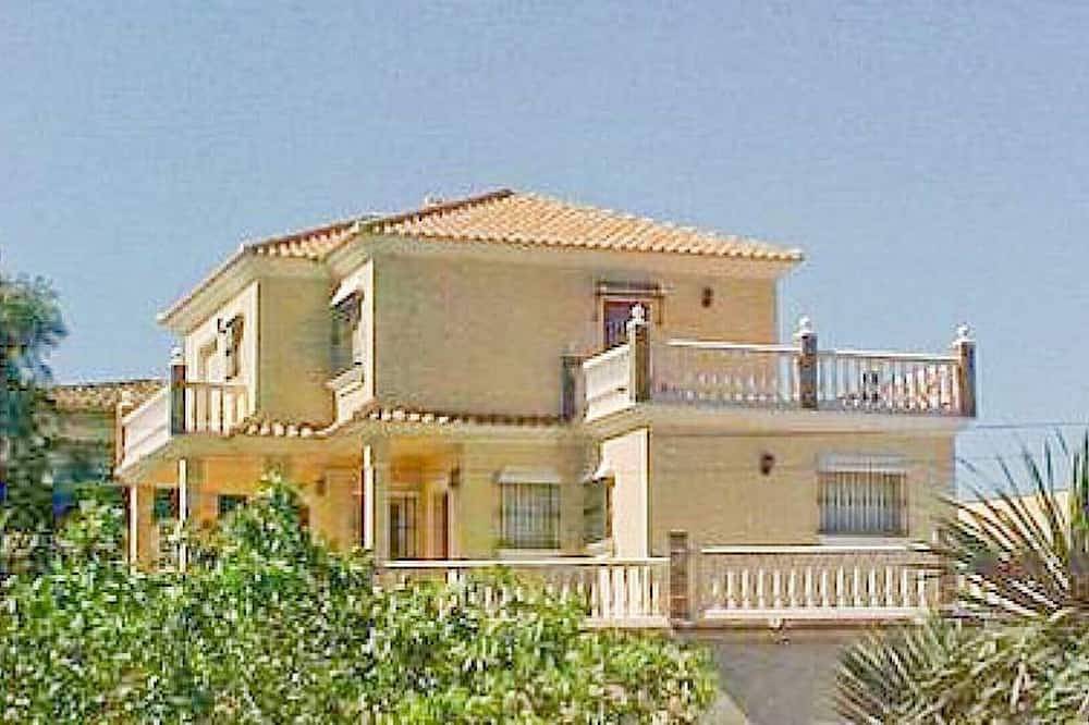 Fuengirola1500 m from the beach, private pool. in Torreblanca (Fuengirola), Fuengirola