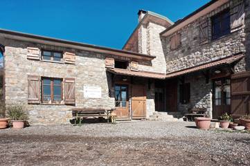 Agriturismo per 18 Persone in Calice al Cornoviglio, Provincia di La Spezia, Foto 1