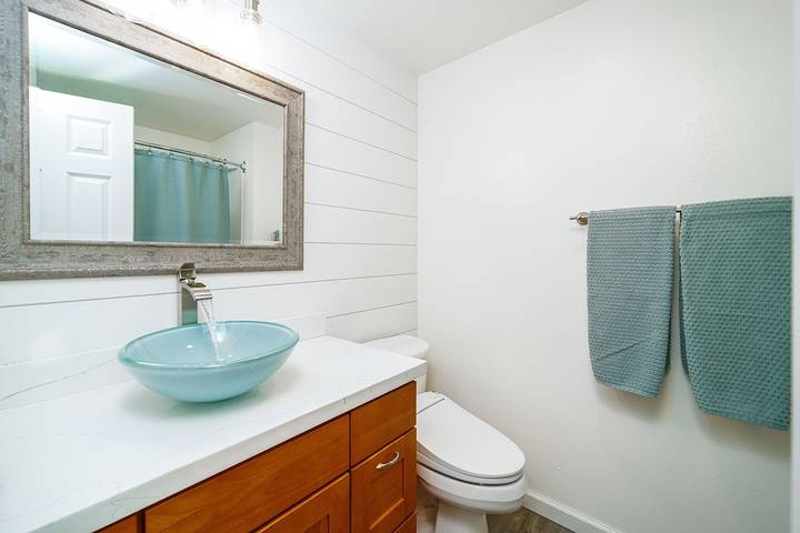 Vacation rental for 8 people, with yard and hot tub in Pierce County