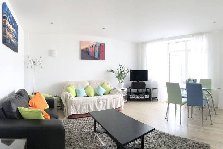 Holiday rental for 6 people, with hot tub and balcony in Hove