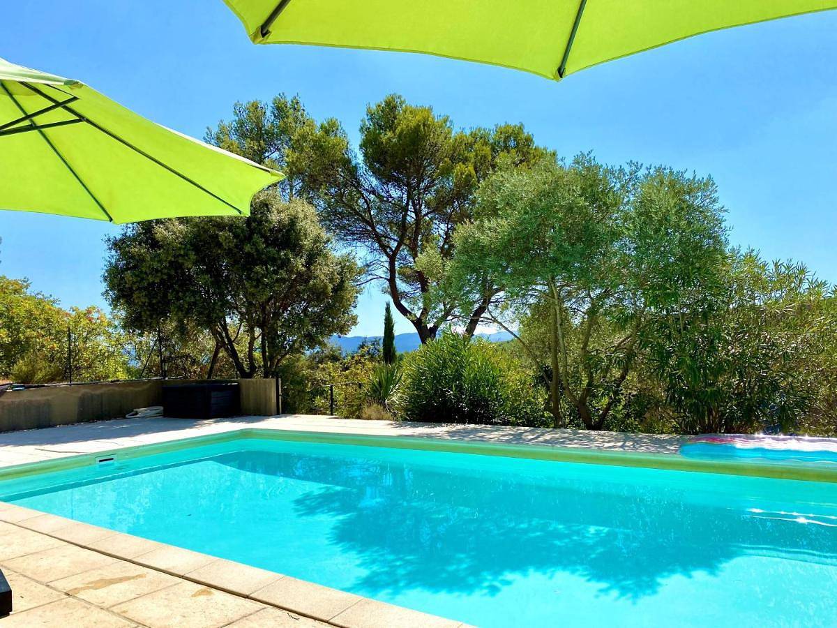 Mas d'Olea - heated swimming pool - airco - 14pers in Lauris, Parc naturel régional du Luberon