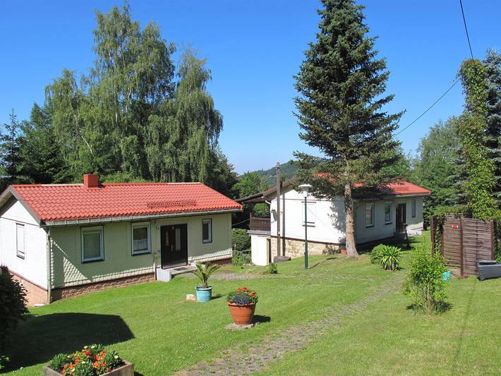 Ferienhaus für 4 Personen, mit Balkon und Terrasse sowie Garten
