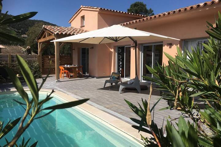 Villa pour 8 personnes, avec terrasse