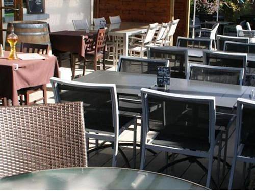 Hôtel pour 2 personnes, avec terrasse à Le Mesnil-Saint-Denis - 2