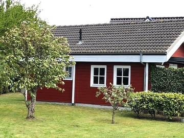 Ferienhaus für 2 Personen, mit Garten und Terrasse in Schönberg
