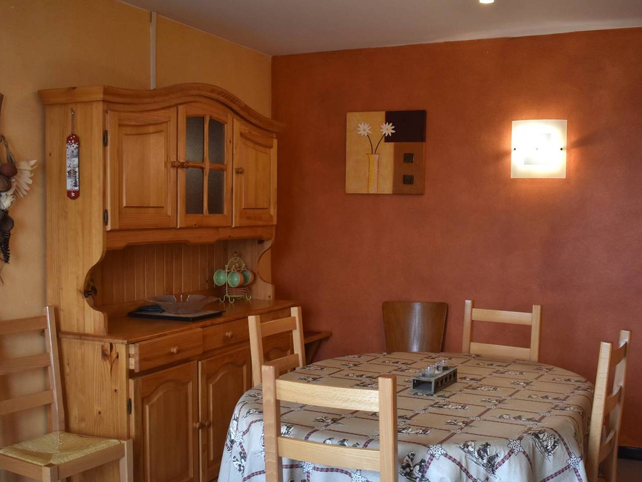 Appartement entier, Appartement lumineux 3 pièces - Vue Pyrénées et stationnement in Font-Romeu-Odeillo-Via, Parc naturel régional des Pyrénées catalanes